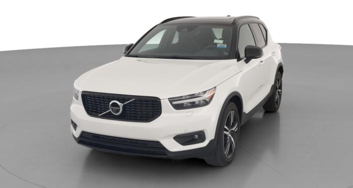 Thumbnail: 2022 Volvo XC40 - 1
