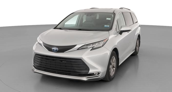 Thumbnail: 2021 Toyota Sienna - 1