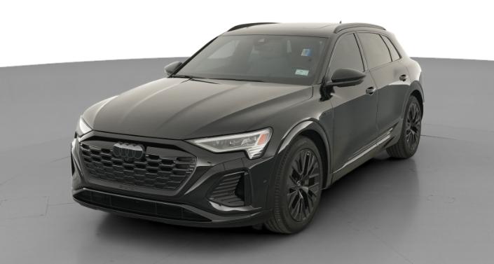Thumbnail: 2024 Audi Q8 e-tron - 1