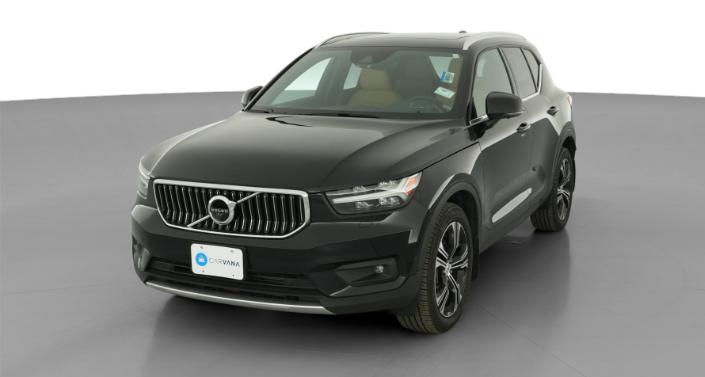 Thumbnail: 2022 Volvo XC40 - 1