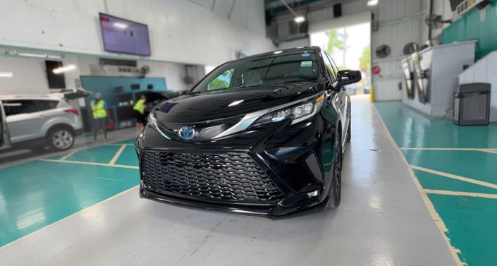 Thumbnail: 2024 Toyota Sienna - 1