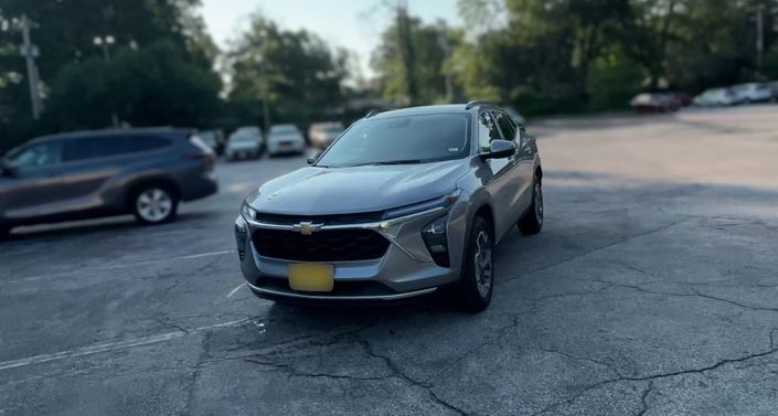 Thumbnail: 2025 Chevrolet Trax - 1