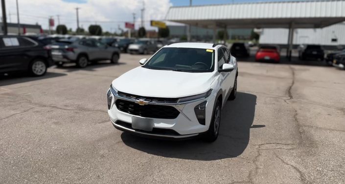 Thumbnail: 2025 Chevrolet Trax - 1
