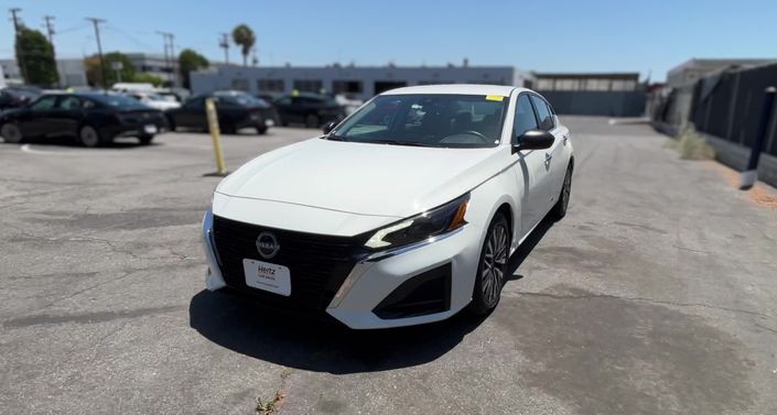 Thumbnail: 2025 Nissan Altima - 1