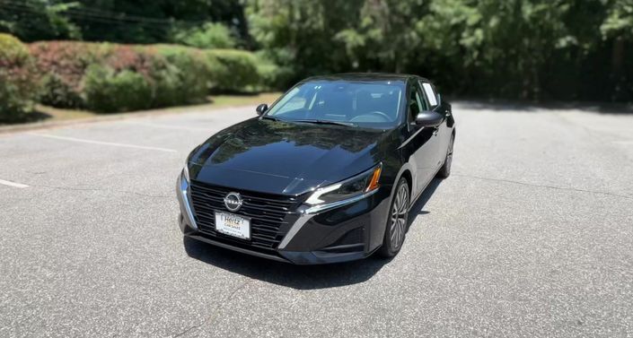 Thumbnail: 2025 Nissan Altima - 1