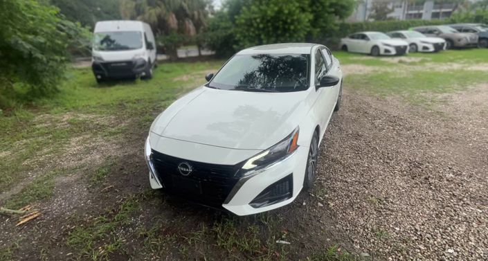 Thumbnail: 2025 Nissan Altima - 1