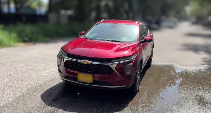 Thumbnail: 2025 Chevrolet Trax - 1
