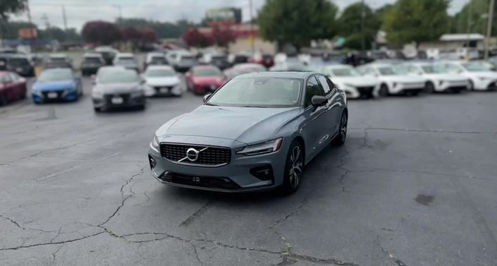 Thumbnail: 2024 Volvo S60 - 1