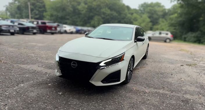 Thumbnail: 2025 Nissan Altima - 1