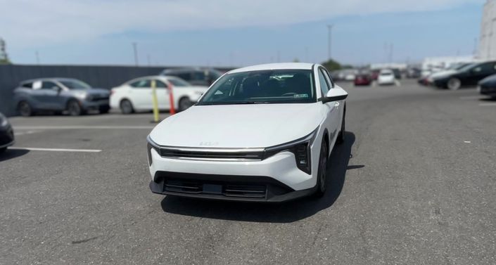 Thumbnail: 2026 Kia K4 - 1