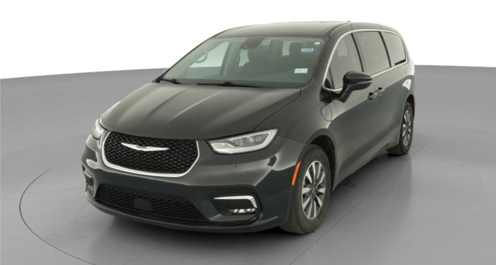 Thumbnail: 2023 Chrysler Pacifica - 1