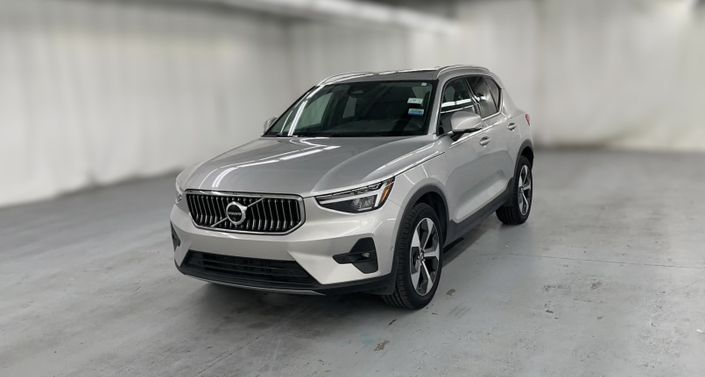 Thumbnail: 2025 Volvo XC40 - 1
