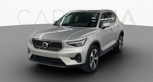 2025 Volvo XC40