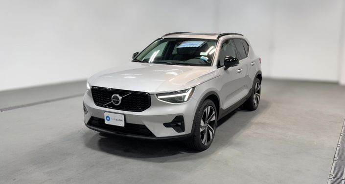 Thumbnail: 2023 Volvo XC40 - 1
