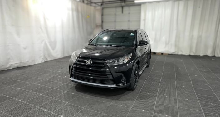 Thumbnail: 2019 Toyota Highlander - 1