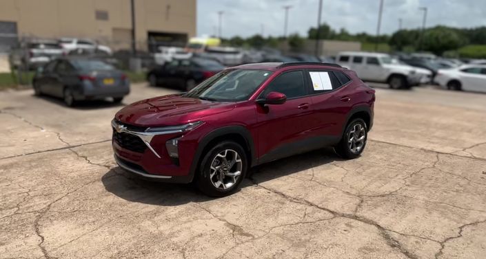 Thumbnail: 2025 Chevrolet Trax - 1