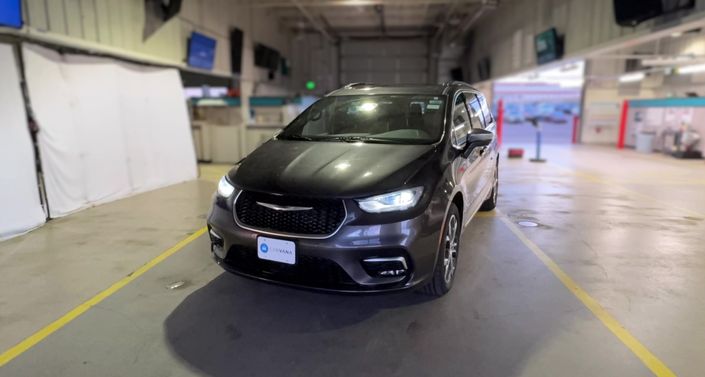 Thumbnail: 2022 Chrysler Pacifica - 1