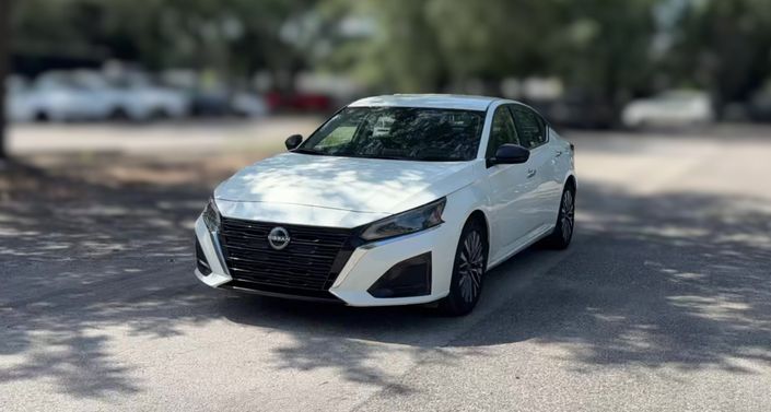 Thumbnail: 2025 Nissan Altima - 1
