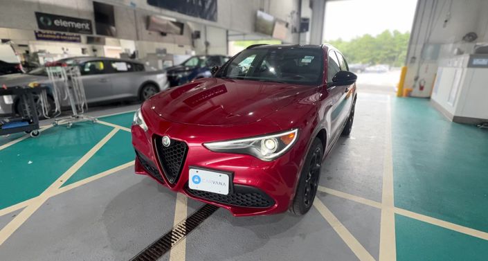 Thumbnail: 2023 Alfa Romeo Stelvio - 1