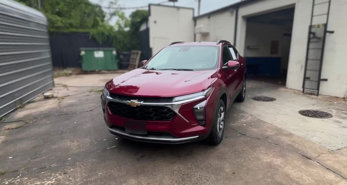Thumbnail: 2025 Chevrolet Trax - 1