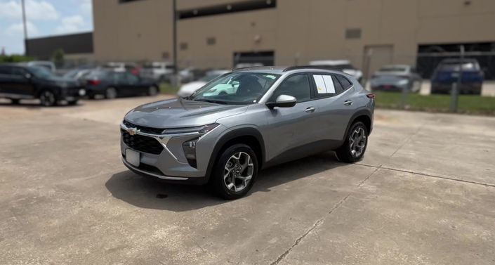 Thumbnail: 2025 Chevrolet Trax - 1