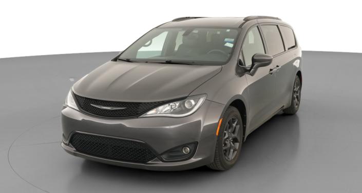 Thumbnail: 2018 Chrysler Pacifica - 1