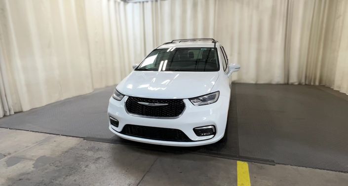 Thumbnail: 2022 Chrysler Pacifica - 1