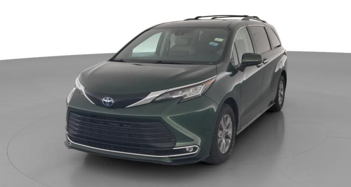 Thumbnail: 2021 Toyota Sienna - 1