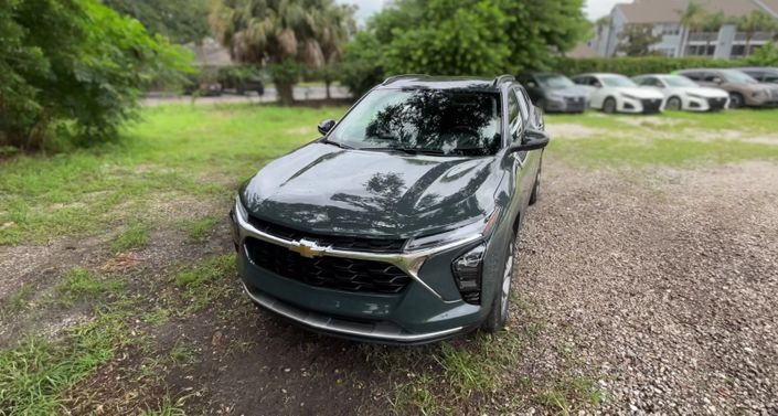Thumbnail: 2025 Chevrolet Trax - 1