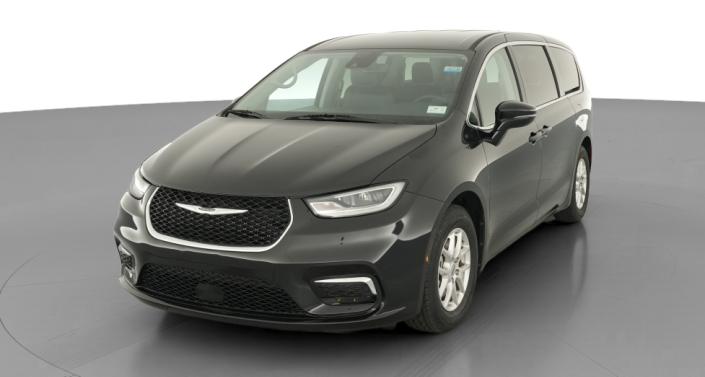 Thumbnail: 2024 Chrysler Pacifica - 1
