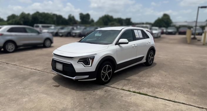 Thumbnail: 2026 Kia Niro - 1