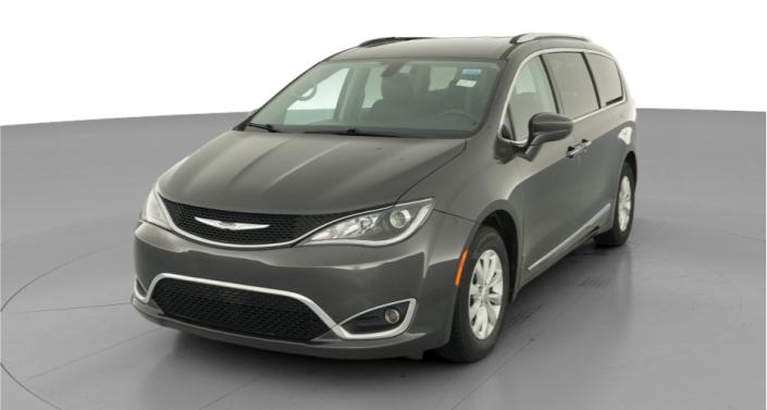2019 Chrysler Pacifica Touring L -
                  Hebron, OH