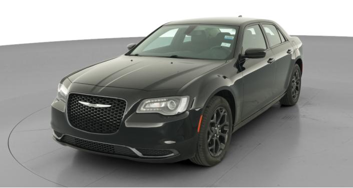 Thumbnail: 2019 Chrysler 300 - 1