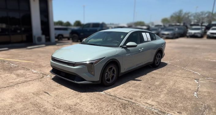 Thumbnail: 2025 Kia K4 - 1