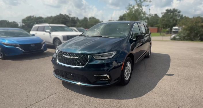 Thumbnail: 2025 Chrysler Pacifica - 1
