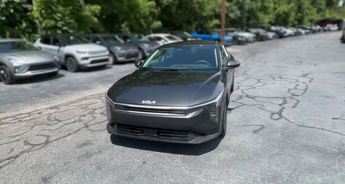 Thumbnail: 2026 Kia K4 - 1