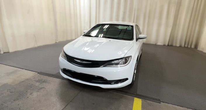 Thumbnail: 2016 Chrysler 200 - 1