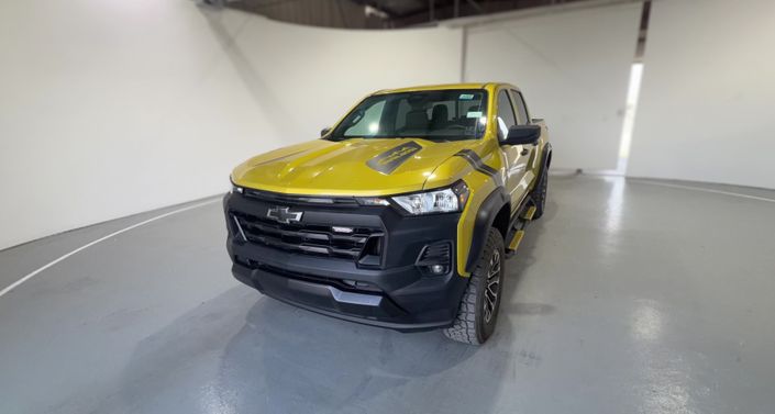 Thumbnail: 2023 Chevrolet Colorado - 1