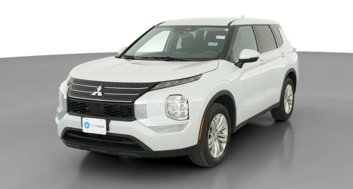 Thumbnail: 2023 Mitsubishi Outlander - 1