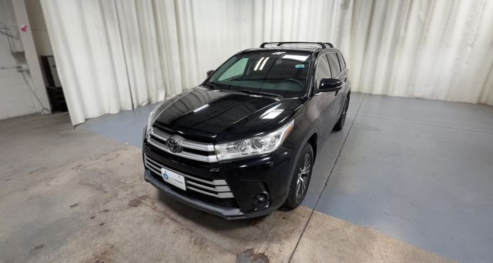 Thumbnail: 2019 Toyota Highlander - 1