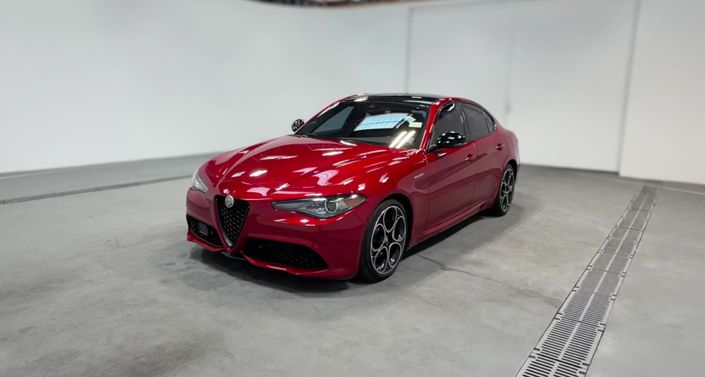 Thumbnail: 2023 Alfa Romeo Giulia - 1
