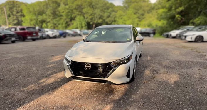 Thumbnail: 2025 Nissan Sentra - 1