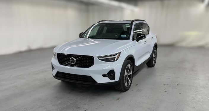 Thumbnail: 2026 Volvo XC40 - 1