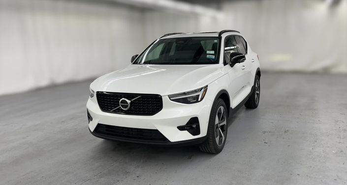 Thumbnail: 2026 Volvo XC40 - 1