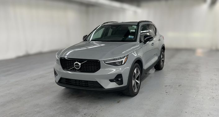 Thumbnail: 2026 Volvo XC40 - 1
