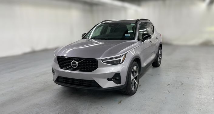 Thumbnail: 2026 Volvo XC40 - 1