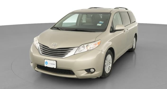 Thumbnail: 2015 Toyota Sienna - 1