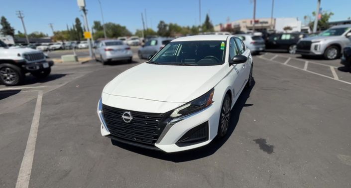 Thumbnail: 2025 Nissan Altima - 1