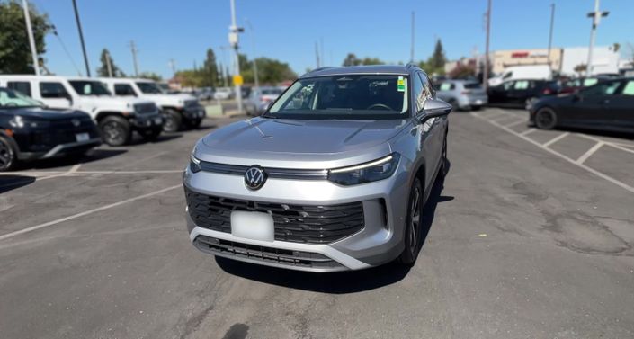 Thumbnail: 2026 Volkswagen Tiguan - 1