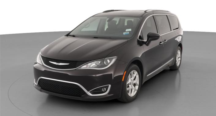 2017 Chrysler Pacifica  -
                  Lorain, OH